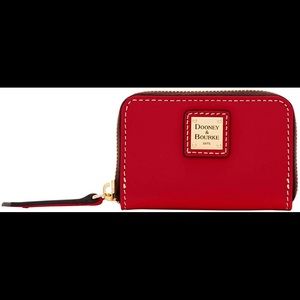 Dooney & Bourke Zip Around Credit Card Case